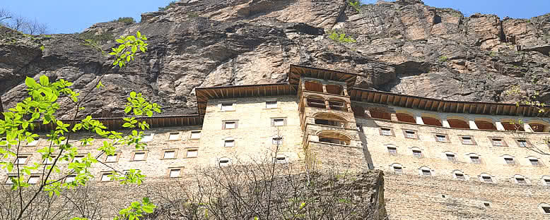 Sumela manastırı